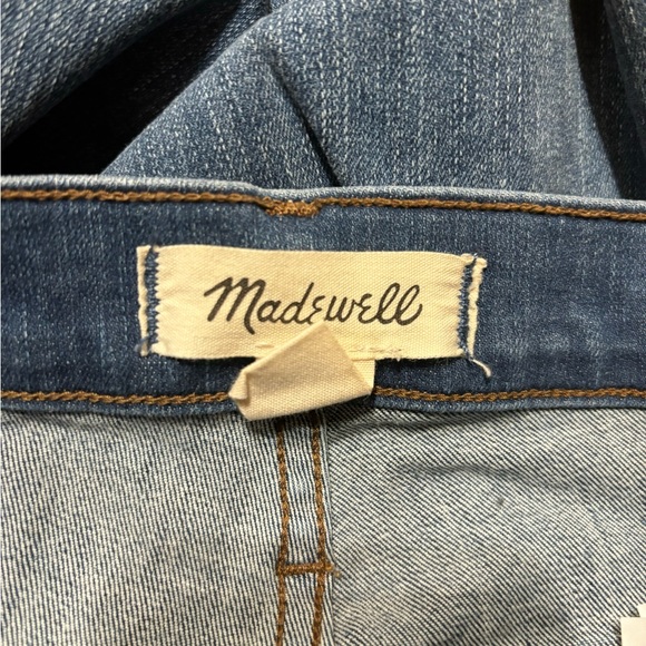 25 Madewell 9” midrise skinny medium wash distressed jeans - Picture 6 of 7